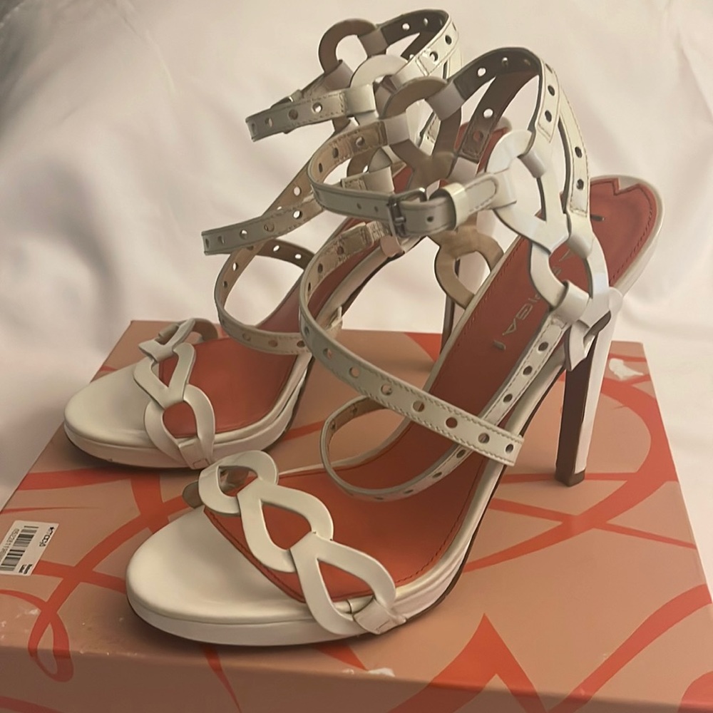 White Strappy Sandals by Via Spiga size 9.5